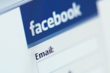 Tòa phán quyết Facebook có quyền yêu cầu tên thật