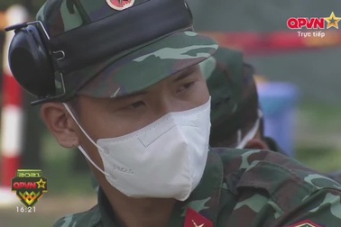 Đội Thăng Long thi Xạ thủ bắn tỉa - bài Kim tự tháp