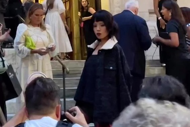 Mây Chi tham dự show Coach cùng diễn viên Duy Khánh