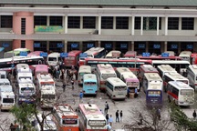 Xe khách hết niên hạn sử dụng vẫn… đưa đón học sinh!