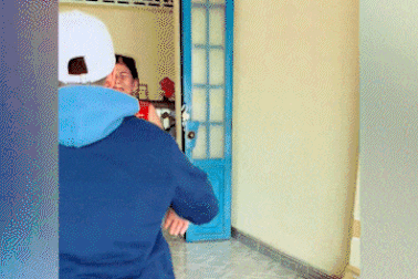 Cuộc đoàn tụ đẫm nước mắt của lao động Việt sau lần "chết hụt" ở Nhật