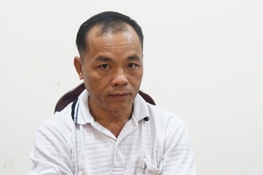 Trốn nã gần 30 năm quỳ tạ tội mẹ già trước khi đi đầu thú