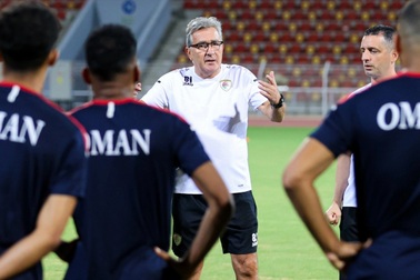 Đội tuyển Oman tới Hà Nội, tuyên bố lấy 3 điểm ở Mỹ Đình