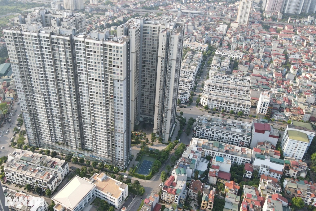 Sốt đất đẩy giá, người Việt phải lao động mất 120 năm mới mua được nhà? - 2 Sốt đất đẩy giá, người Việt phải lao động mất 120 năm mới mua được nhà? - 2