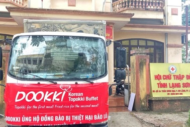 Chuyến xe nhân ái Dookki Việt Nam hướng về đồng bào miền Bắc sau bão lũ