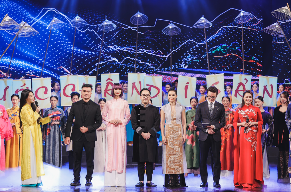 Bước chân di sản đoạt giải thưởng toàn quốc về thông tin đối ngoại - 1 Bước chân di sản đoạt giải thưởng toàn quốc về thông tin đối ngoại - 1