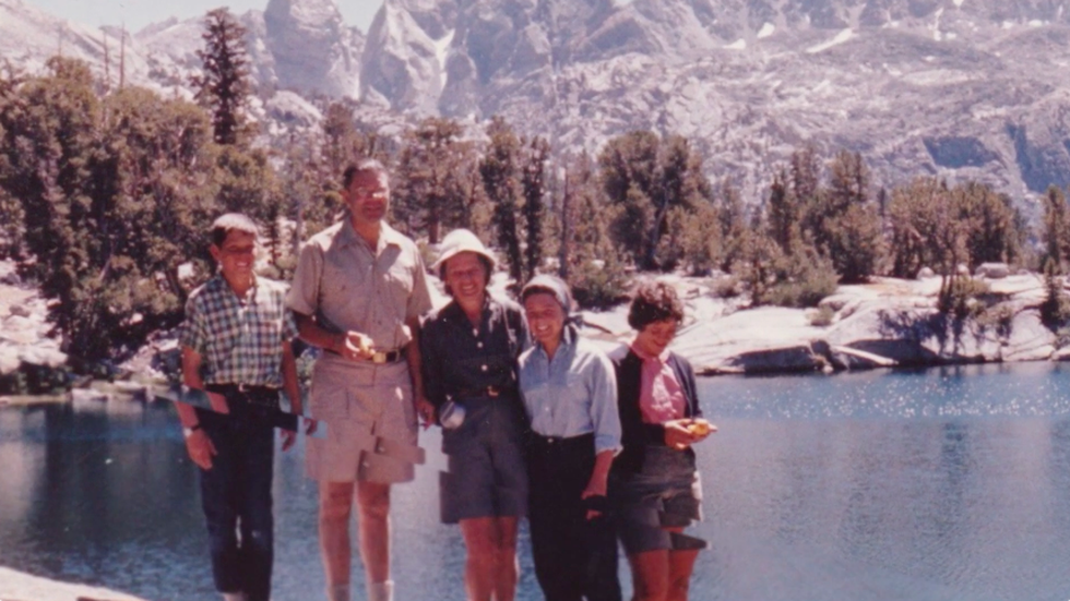 Bi kịch nhà McNamara: Cha chỉ huy cuộc chiến Việt Nam, con đi tìm hòa bình - 1