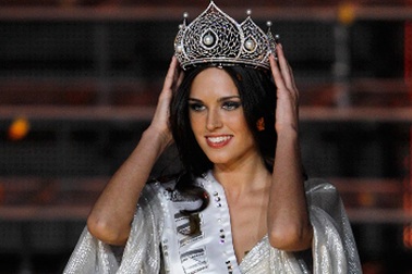 Hoa hậu Nga đến Việt Nam 