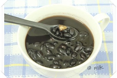 Đậu đen trị đau lưng