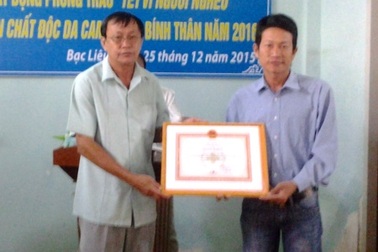 Phóng viên Dân trí được Hội Chữ thập đỏ Việt Nam tặng Bằng khen