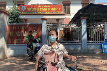 Vụ một phụ nữ bị liệt, mất con vì rơi thang máy: Giám định thương tật