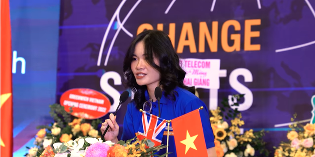 Nữ sinh có IELTS 8.0, thủ khoa trường cấp 3, đại diện phát biểu ở lễ khai giảng - 2 Nữ sinh có IELTS 8.0, thủ khoa trường cấp 3, đại diện phát biểu ở lễ khai giảng - 2