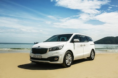 Thưởng ngoạn vịnh Chân Mây cùng Kia Sedona