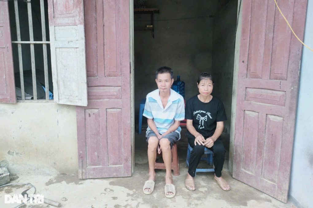 Ám ảnh ánh mắt khát sống của chàng trai 24 tuổi bị bỏng xăng tới 52% cơ thể - 4 Ám ảnh ánh mắt khát sống của chàng trai 24 tuổi bị bỏng xăng tới 52% cơ thể - 4