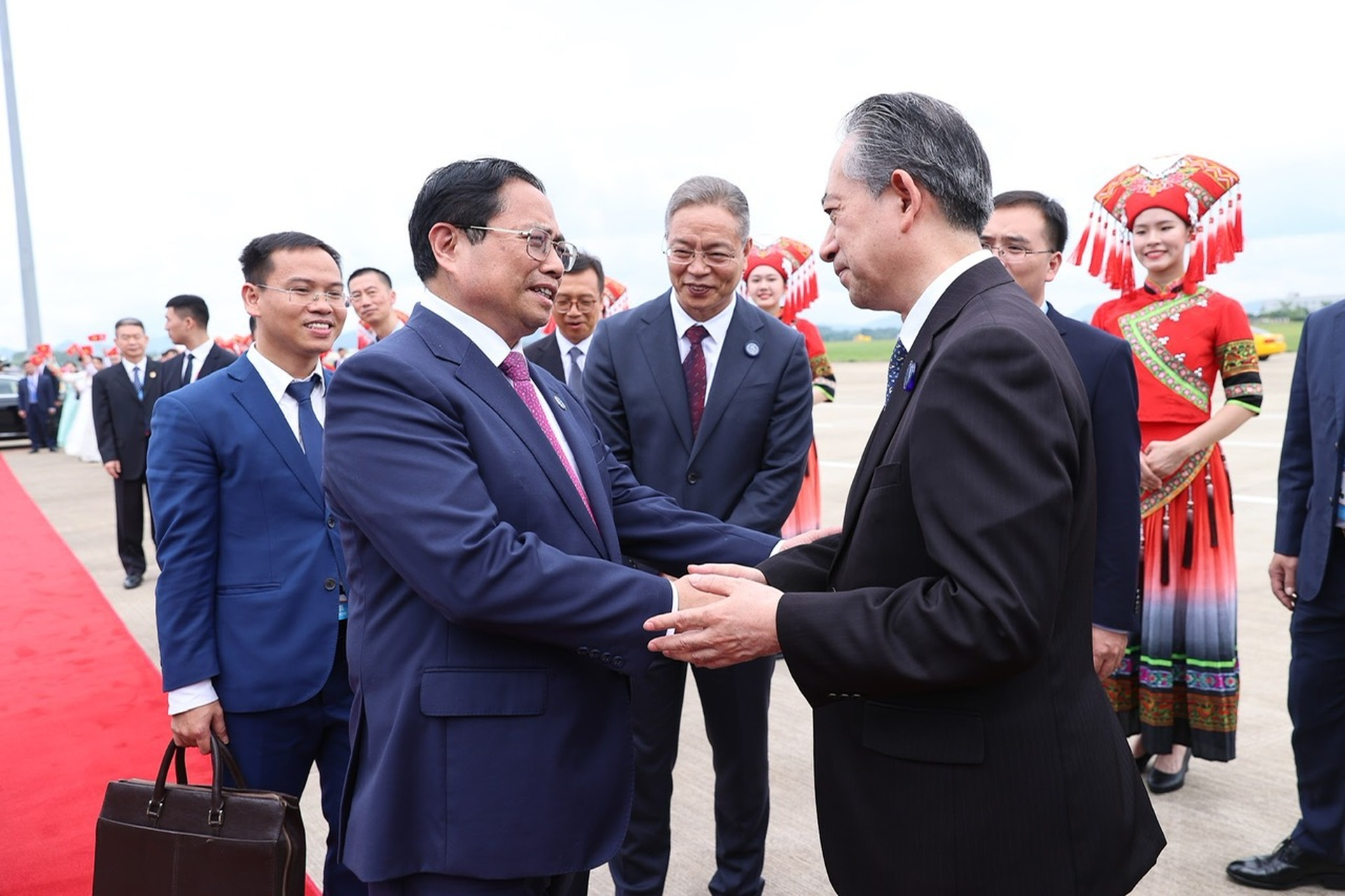 Doanh nghiệp Việt - Trung tha thiết mời Thủ tướng ghé thăm gian hàng - 13 Doanh nghiệp Việt - Trung tha thiết mời Thủ tướng ghé thăm gian hàng - 13