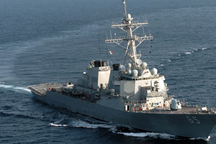 Mỹ đưa hai tàu chiến tới eo biển Đài Loan giữa lúc căng thẳng với Trung Quốc