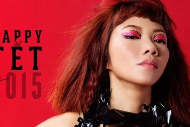 Clip: Hà Trần gửi lời chúc Tết độc giả từ Mỹ