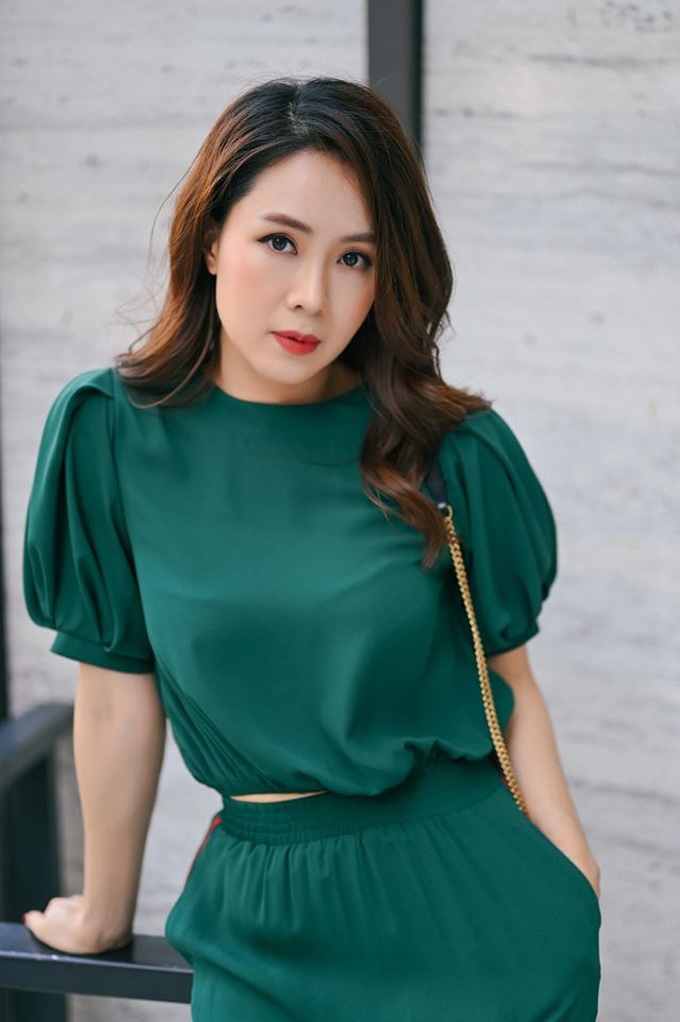 Nàng công sở học "bí kíp" lên đồ của diễn viên Hồng Diễm - Ảnh 13. Nàng công sở học "bí kíp" lên đồ của diễn viên Hồng Diễm - Ảnh 13.