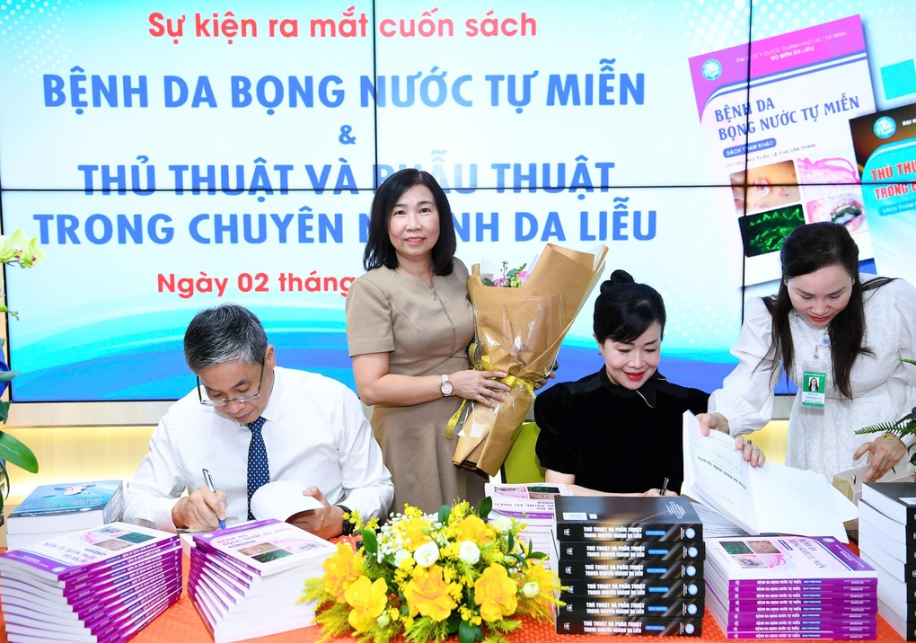 Căn bệnh hiếm nguy hiểm khiến da nổi bọng nước, dễ chẩn đoán nhầm - 2 Căn bệnh hiếm nguy hiểm khiến da nổi bọng nước, dễ chẩn đoán nhầm - 2