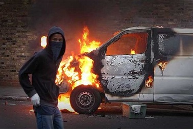 “Hồi giáo cực đoan âm mưu kích động Mùa xuân Ảrập ở Anh” 