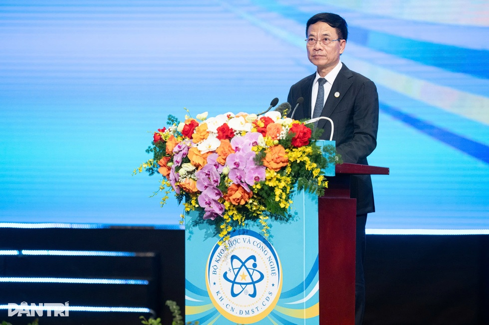 8 thập kỷ Bưu chính Viễn thông, Khoa học và Công nghệ phụng sự đất nước - 1