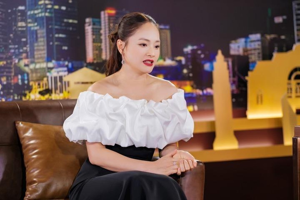 Lan Phương lần đầu kể nỗi cô đơn, tổn thương trong hôn nhân với chồng Tây - 1 Lan Phương lần đầu kể nỗi cô đơn, tổn thương trong hôn nhân với chồng Tây - 1