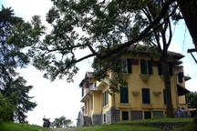 Cận cảnh Dinh tỉnh trưởng - di sản hoang phế ở Đà Lạt