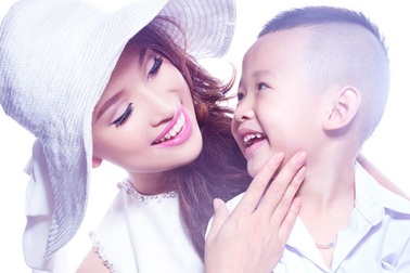 Vân Hugo chia sẻ về cuộc sống của bà mẹ đơn thân