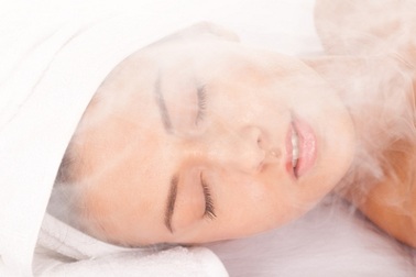 5 bước xông hơi để da mặt luôn sạch và trắng sáng