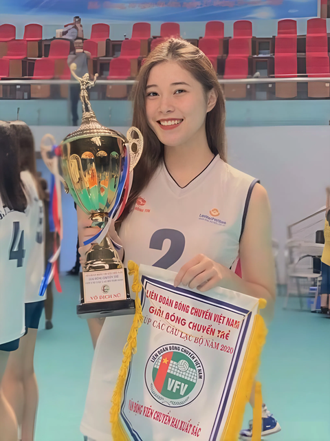 View - 3 hoa khôi bóng chuyền ngày càng xinh đẹp, gợi cảm sau khi giải nghệ | Báo Dân trí