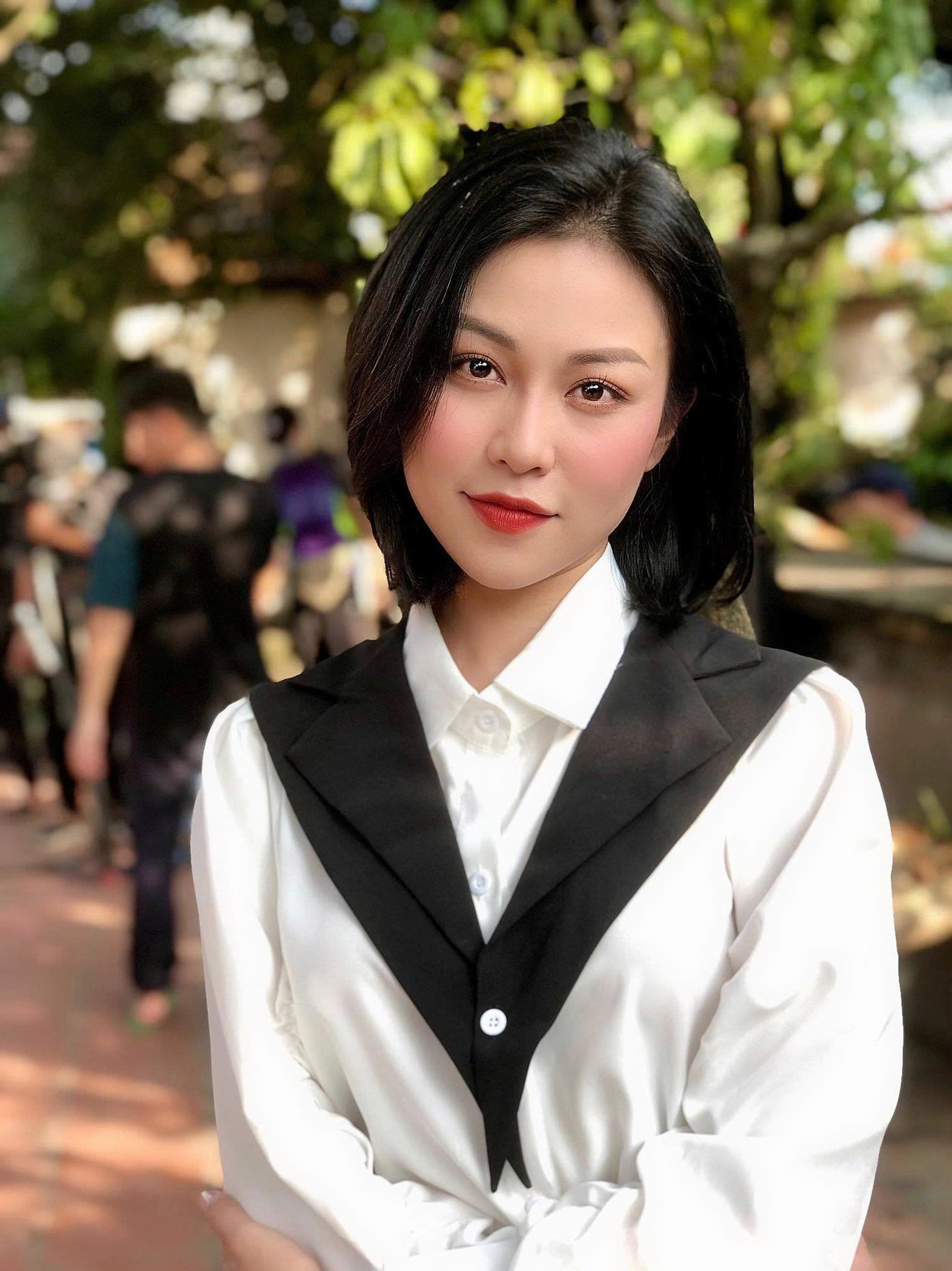 Đời thực gợi cảm, xinh đẹp của Quỳnh Châu Cách em 1 milimet - 16 Đời thực gợi cảm, xinh đẹp của Quỳnh Châu Cách em 1 milimet - 16