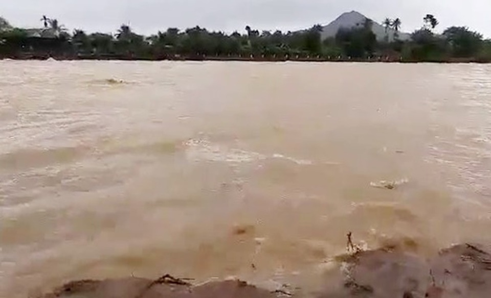 Nam thanh niên mất tích khi đi rừng - 1 Nam thanh niên mất tích khi đi rừng - 1