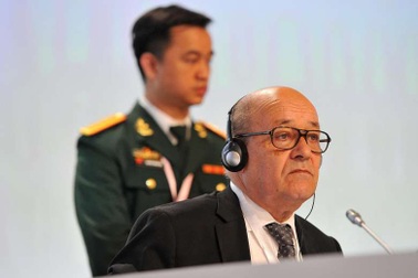 Pháp kêu gọi châu Âu tuần tra Biển Đông