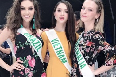 Hương Giang đẹp rực rỡ ghi hình cho đài truyền hình Thái Lan