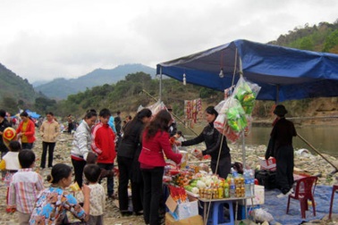 Tục mừng sấm đầu năm của người Thái