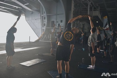 Cuộc sống trên “thành phố nổi” USS Carl Vinson vừa thăm Việt Nam