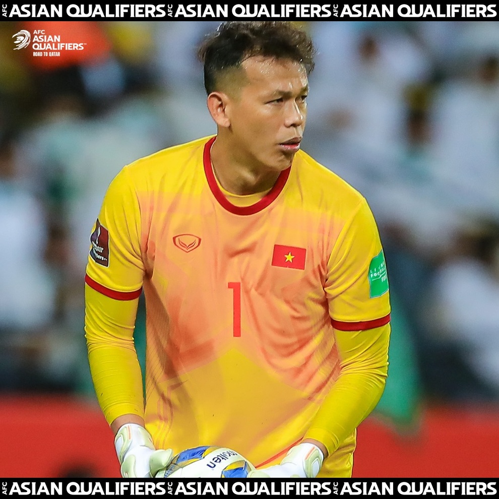 Tấn Trường lọt top 4 thủ môn hay nhất vòng loại World Cup - 1