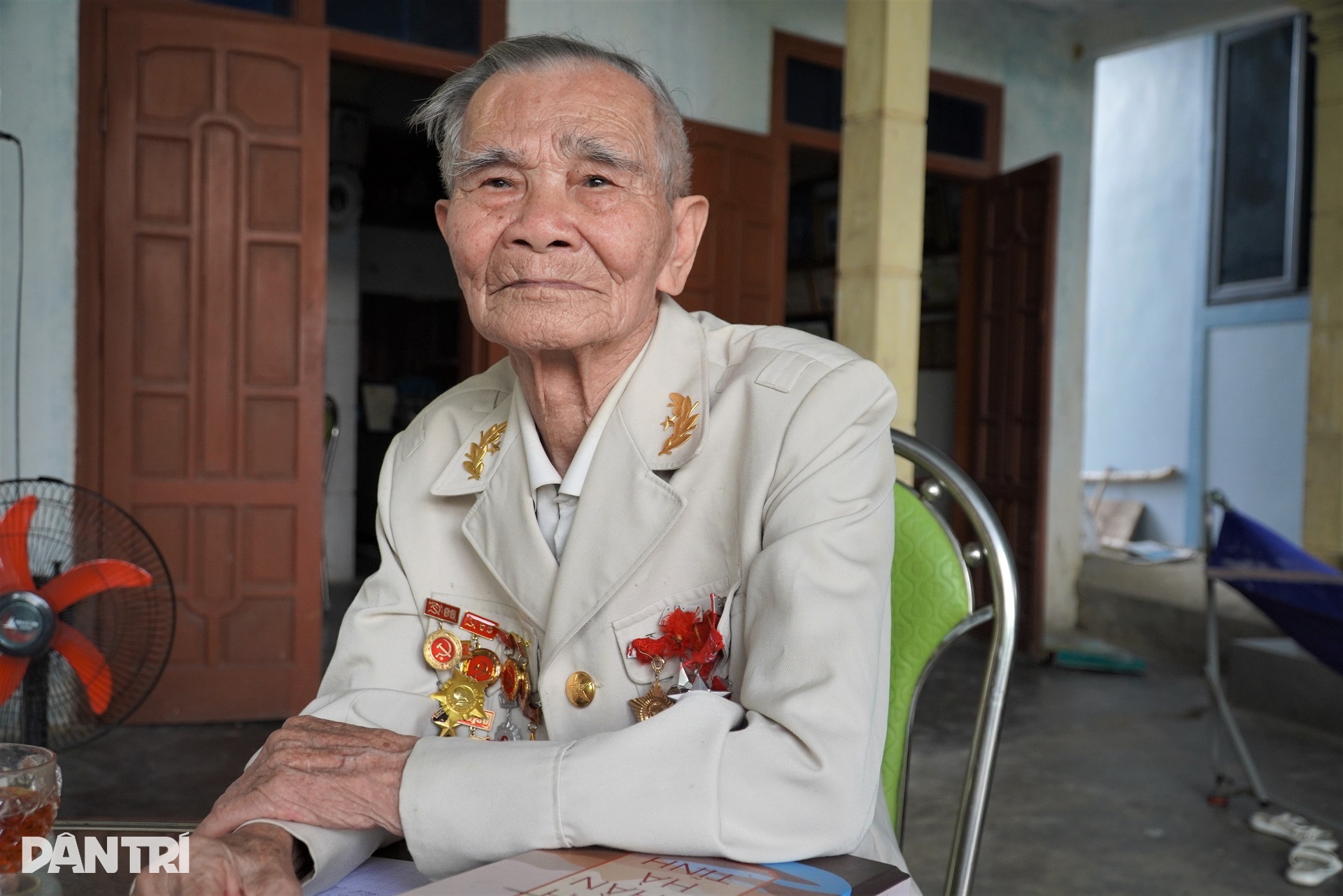 Cụ ông 101 tuổi làm những việc khó tin mỗi ngày - 5 Cụ ông 101 tuổi làm những việc khó tin mỗi ngày - 5