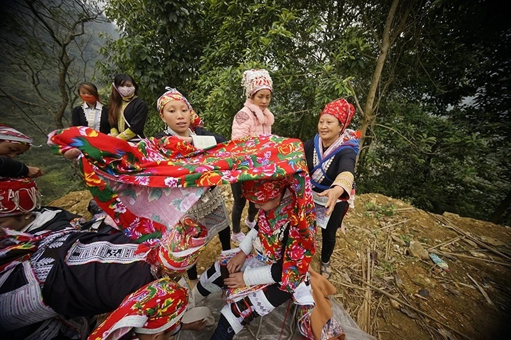 Yên Bái đẩy lùi hôn nhân cận huyết vùng đồng bào dân tộc thiểu số - 1 Yên Bái đẩy lùi hôn nhân cận huyết vùng đồng bào dân tộc thiểu số - 1