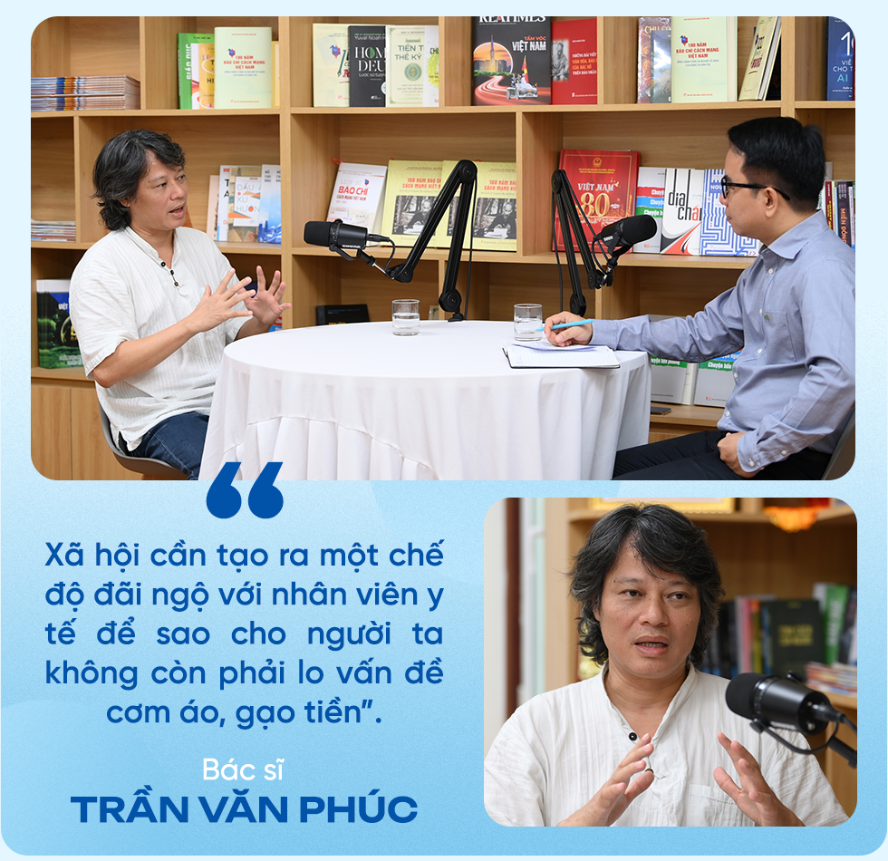 Bác sĩ Trần Văn Phúc: “Ùn tắc ở bệnh viện đáng sợ hơn ùn tắc giao thông” - 25 Bác sĩ Trần Văn Phúc: “Ùn tắc ở bệnh viện đáng sợ hơn ùn tắc giao thông” - 25
