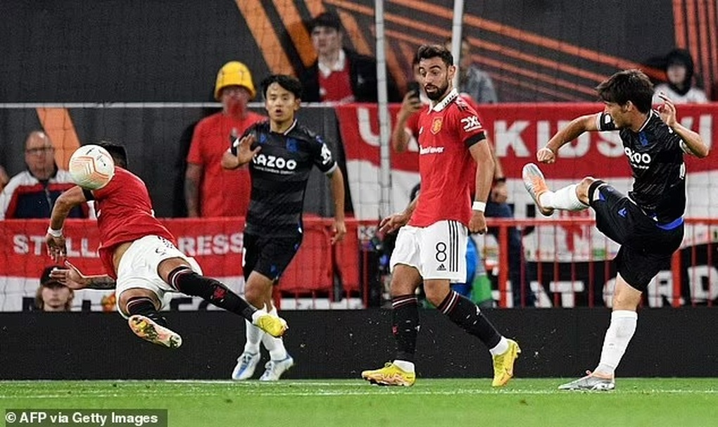 C.Ronaldo ra mắt nhạt nhòa ở Europa League - 6 C.Ronaldo ra mắt nhạt nhòa ở Europa League - 6