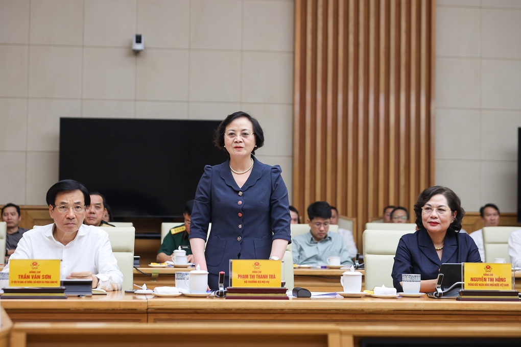 Thủ tướng: Chi trả chế độ cho cán bộ nghỉ việc vì sắp xếp bộ máy trước 30/6 - 2 Thủ tướng: Chi trả chế độ cho cán bộ nghỉ việc vì sắp xếp bộ máy trước 30/6 - 2