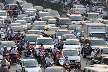 Xe giá rẻ ở Việt Nam - “bánh ngon” không cho tất cả