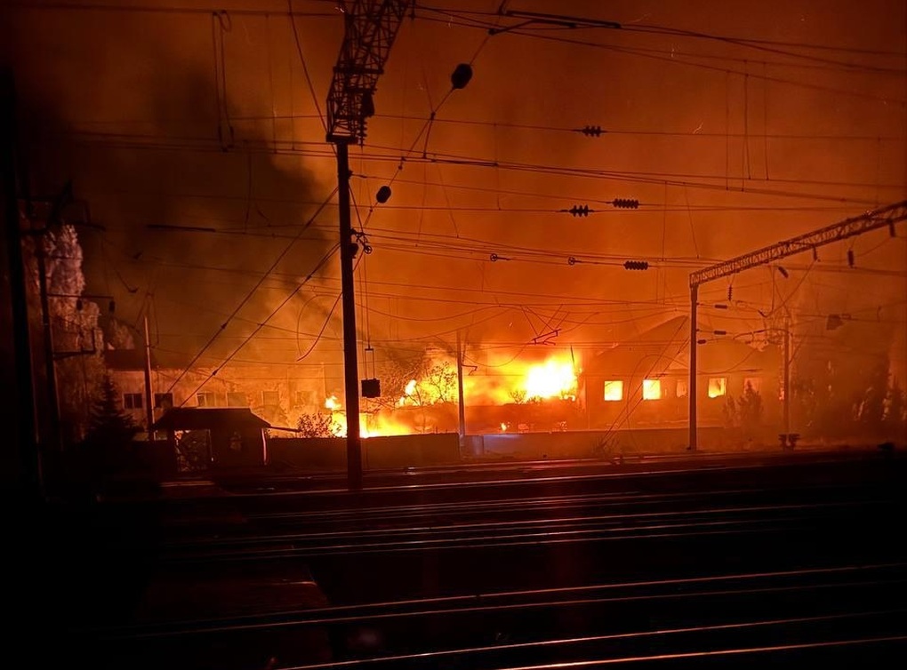 Nga tìm ra “yếu huyệt” của Ukraine: Ồ ạt tấn công, trấn áp toàn diện - 1 Nga tìm ra “yếu huyệt” của Ukraine: Ồ ạt tấn công, trấn áp toàn diện - 1