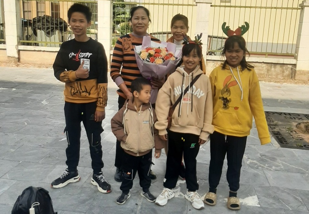Ngày về của người phụ nữ Việt 28 năm bị cháu lừa bán sang Trung Quốc - 2 Ngày về của người phụ nữ Việt 28 năm bị cháu lừa bán sang Trung Quốc - 2