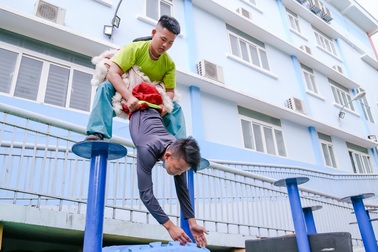 Đoàn lân của những đứa trẻ bụi đời