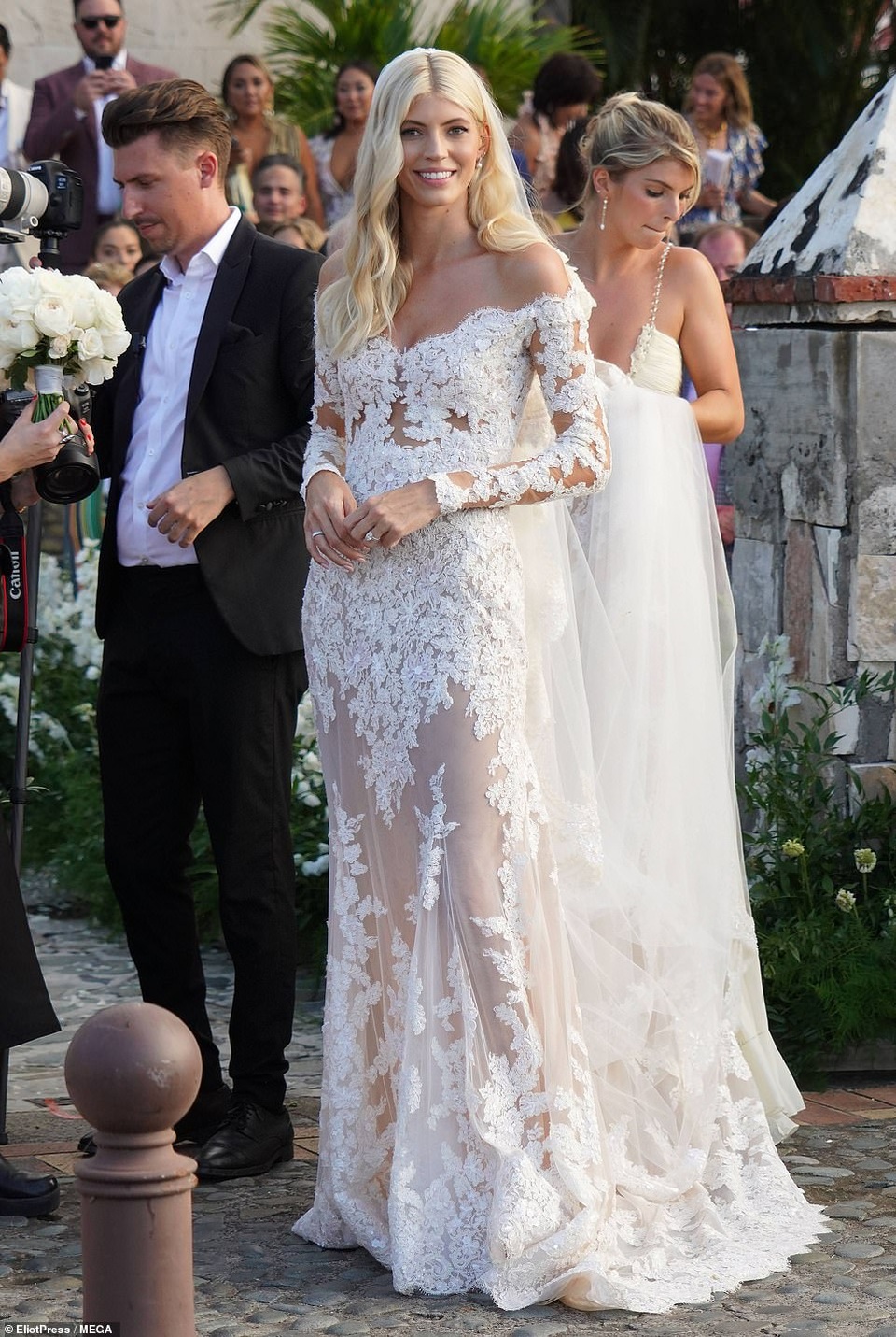 Devon Windsor tình tứ bên chồng mới cưới - 8 Devon Windsor tình tứ bên chồng mới cưới - 8