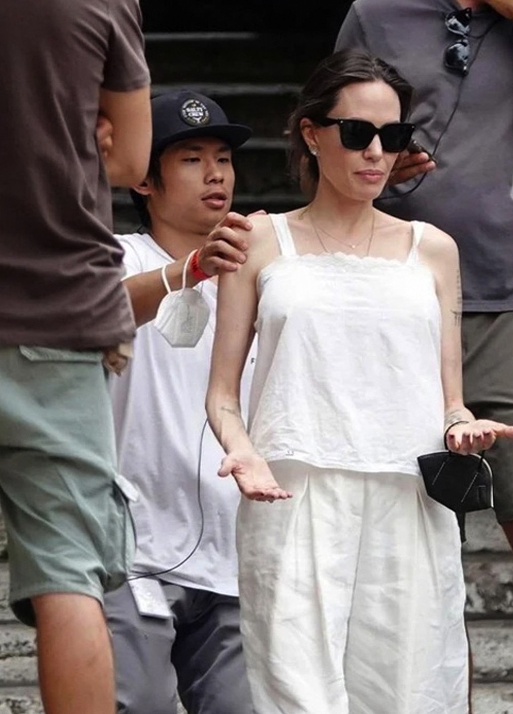 Con nuôi gốc Việt Pax Thiên là chỗ dựa tinh thần của Angelina Jolie - 7 Con nuôi gốc Việt Pax Thiên là chỗ dựa tinh thần của Angelina Jolie - 7