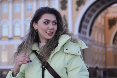 Tiết lộ về nữ vận động viên xinh đẹp như siêu mẫu thi đấu ở Việt Nam