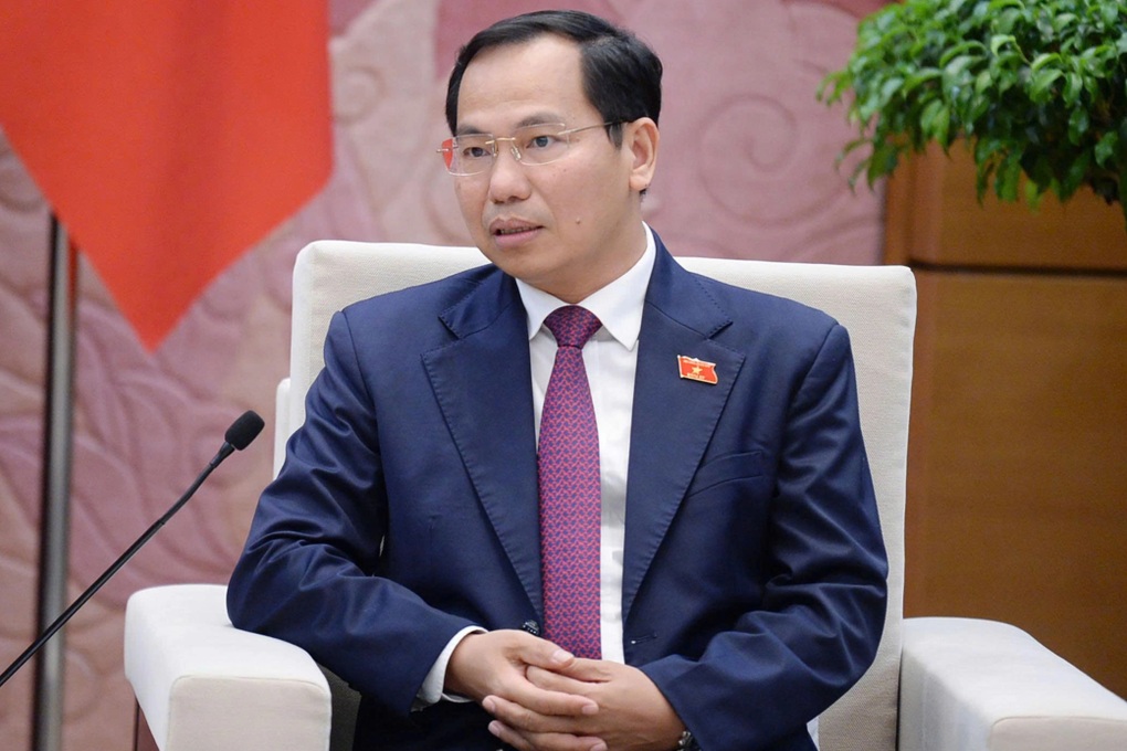 Agree to let a National Assembly Committee Chairman resign according to personal wishes - 2 Đồng ý cho một chủ nhiệm Ủy ban của Quốc hội nghỉ theo nguyện vọng cá nhân - 2